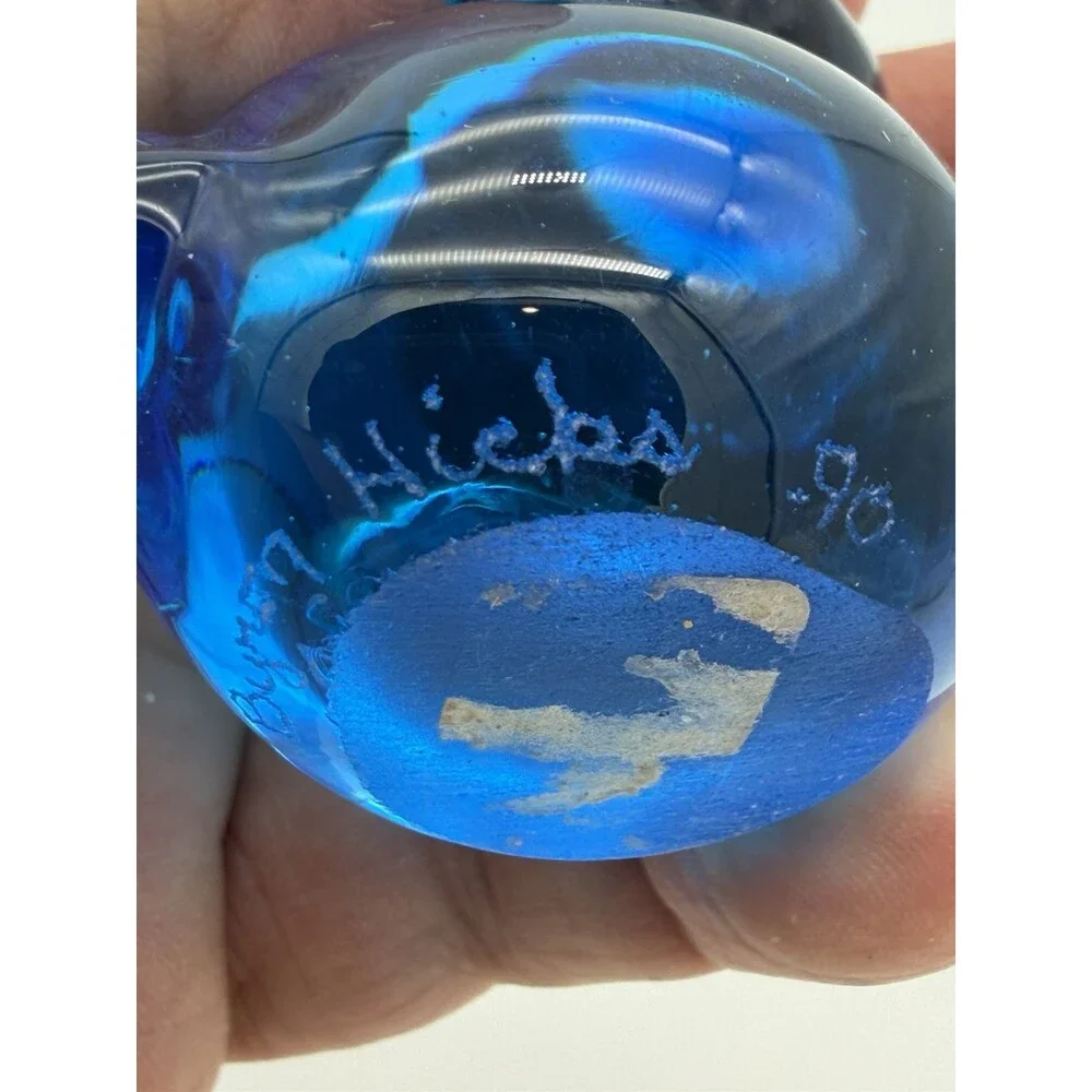 Byron Hicks Art Glass 90’ Blue Bunny Rabbit Figurine 3.5”H Rare Vintage Easter